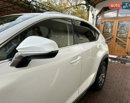 Белый Лексус НХ, объемом двигателя 2.49 л и пробегом 90 тыс. км за 38500 $, фото 68 на Automoto.ua