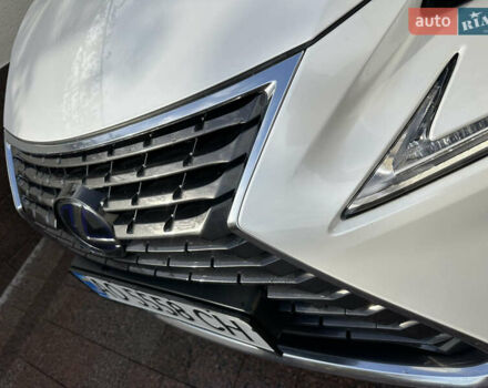 Белый Лексус НХ, объемом двигателя 2.49 л и пробегом 90 тыс. км за 38500 $, фото 54 на Automoto.ua