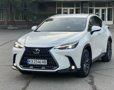 Білий Лексус НХ, об'ємом двигуна 2.49 л та пробігом 23 тис. км за 44700 $, фото 24 на Automoto.ua