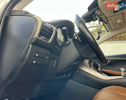 Белый Лексус НХ, объемом двигателя 2.49 л и пробегом 90 тыс. км за 38500 $, фото 44 на Automoto.ua