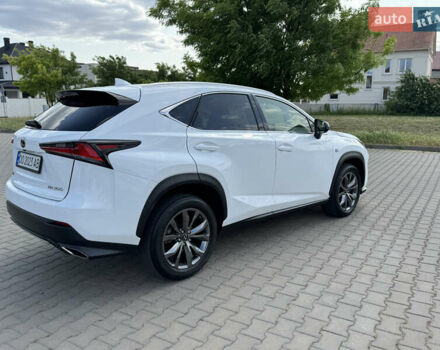 Білий Лексус НХ, об'ємом двигуна 2 л та пробігом 91 тис. км за 37000 $, фото 5 на Automoto.ua