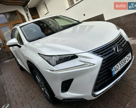 Белый Лексус НХ, объемом двигателя 2.49 л и пробегом 90 тыс. км за 38500 $, фото 33 на Automoto.ua