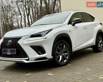 Білий Лексус НХ, об'ємом двигуна 2 л та пробігом 30 тис. км за 25800 $, фото 1 на Automoto.ua