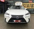 Белый Лексус НХ, объемом двигателя 2 л и пробегом 23 тыс. км за 32000 $, фото 1 на Automoto.ua