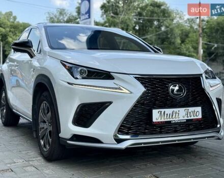Белый Лексус НХ, объемом двигателя 2 л и пробегом 30 тыс. км за 25900 $, фото 10 на Automoto.ua