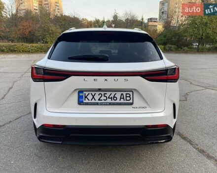 Білий Лексус НХ, об'ємом двигуна 2.49 л та пробігом 23 тис. км за 44700 $, фото 6 на Automoto.ua