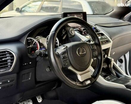 Белый Лексус НХ, объемом двигателя 2 л и пробегом 30 тыс. км за 26300 $, фото 23 на Automoto.ua