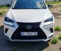 Білий Лексус НХ, об'ємом двигуна 1.99 л та пробігом 40 тис. км за 39500 $, фото 1 на Automoto.ua