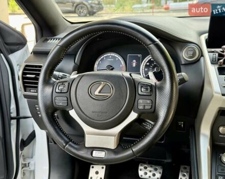 Белый Лексус НХ, объемом двигателя 2 л и пробегом 30 тыс. км за 25900 $, фото 31 на Automoto.ua