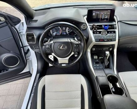 Белый Лексус НХ, объемом двигателя 2 л и пробегом 30 тыс. км за 26300 $, фото 27 на Automoto.ua