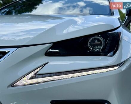 Белый Лексус НХ, объемом двигателя 2 л и пробегом 30 тыс. км за 25900 $, фото 7 на Automoto.ua