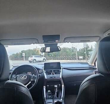 Білий Лексус НХ, об'ємом двигуна 2 л та пробігом 58 тис. км за 32000 $, фото 18 на Automoto.ua