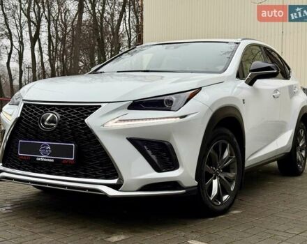 Білий Лексус НХ, об'ємом двигуна 2 л та пробігом 30 тис. км за 25800 $, фото 3 на Automoto.ua