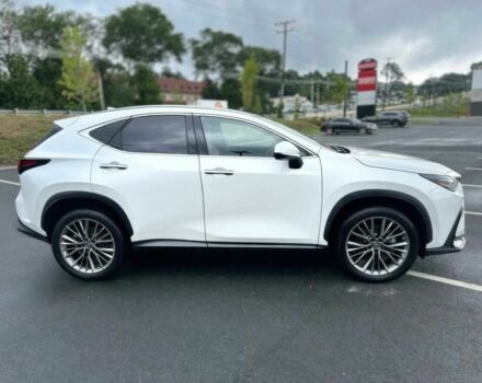 Білий Лексус НХ, об'ємом двигуна 2.4 л та пробігом 10 тис. км за 19000 $, фото 7 на Automoto.ua