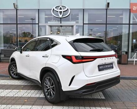 Лексус НХ 2022 у Києві на Automoto.ua Білий Лексус НХ, об'ємом двигуна 2.49 л та пробігом 81 тис. км за 44993 $, фото 1 на Automoto.ua