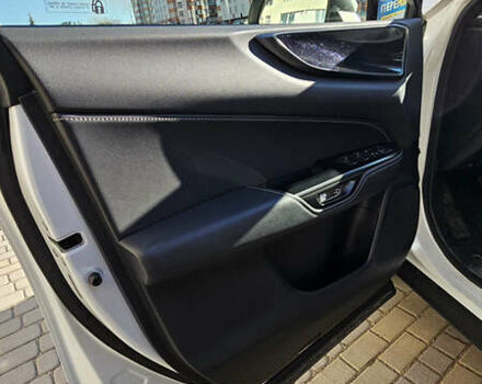 Белый Лексус НХ, объемом двигателя 1.99 л и пробегом 52 тыс. км за 42000 $, фото 11 на Automoto.ua