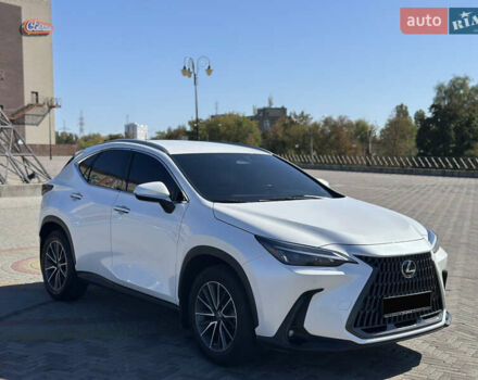 Белый Лексус НХ, объемом двигателя 2.49 л и пробегом 34 тыс. км за 47000 $, фото 8 на Automoto.ua