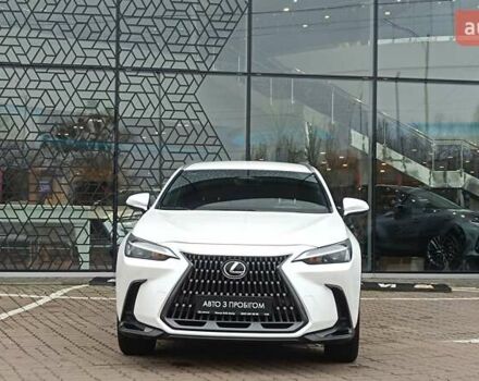 Білий Лексус НХ, об'ємом двигуна 2 л та пробігом 42 тис. км за 40765 $, фото 4 на Automoto.ua