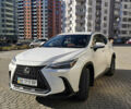 Белый Лексус НХ, объемом двигателя 1.99 л и пробегом 52 тыс. км за 42000 $, фото 1 на Automoto.ua