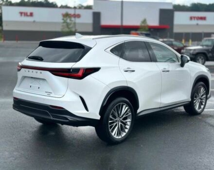 Білий Лексус НХ, об'ємом двигуна 2.4 л та пробігом 10 тис. км за 19000 $, фото 6 на Automoto.ua