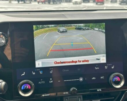 Білий Лексус НХ, об'ємом двигуна 2.4 л та пробігом 10 тис. км за 19000 $, фото 12 на Automoto.ua