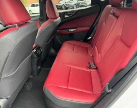 Белый Лексус НХ, объемом двигателя 2.5 л и пробегом 16 тыс. км за 21000 $, фото 10 на Automoto.ua