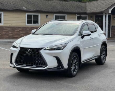 Белый Лексус НХ, объемом двигателя 2.5 л и пробегом 16 тыс. км за 21000 $, фото 2 на Automoto.ua