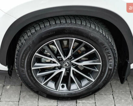 Белый Лексус НХ, объемом двигателя 2.49 л и пробегом 60 тыс. км за 57931 $, фото 11 на Automoto.ua