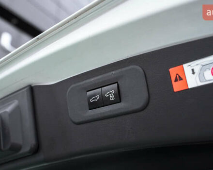 Белый Лексус НХ, объемом двигателя 2.49 л и пробегом 60 тыс. км за 57931 $, фото 10 на Automoto.ua