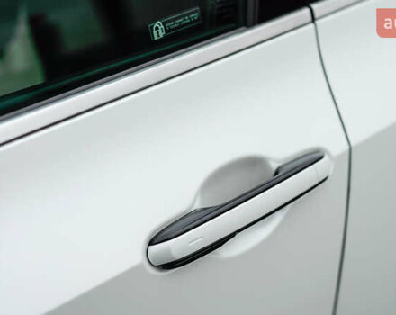 Белый Лексус НХ, объемом двигателя 2.49 л и пробегом 60 тыс. км за 57931 $, фото 12 на Automoto.ua