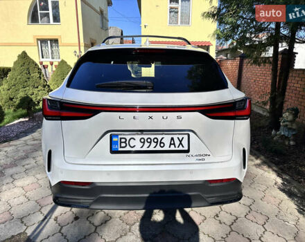 Белый Лексус НХ, объемом двигателя 2.49 л и пробегом 25 тыс. км за 68000 $, фото 1 на Automoto.ua