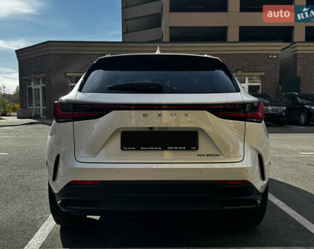 Белый Лексус НХ, объемом двигателя 2.49 л и пробегом 8 тыс. км за 68700 $, фото 7 на Automoto.ua