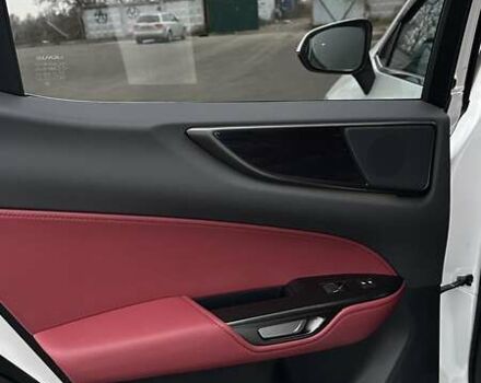 Белый Лексус НХ, объемом двигателя 2.49 л и пробегом 54 тыс. км за 56000 $, фото 14 на Automoto.ua