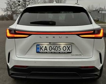 Белый Лексус НХ, объемом двигателя 2.49 л и пробегом 54 тыс. км за 56000 $, фото 4 на Automoto.ua