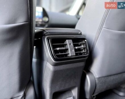 Білий Лексус НХ, об'ємом двигуна 2.49 л та пробігом 6 тис. км за 61300 $, фото 26 на Automoto.ua