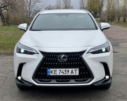 Білий Лексус НХ, об'ємом двигуна 2.5 л та пробігом 14 тис. км за 39900 $, фото 2 на Automoto.ua