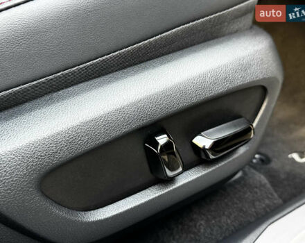 Белый Лексус НХ, объемом двигателя 2.49 л и пробегом 8 тыс. км за 68700 $, фото 65 на Automoto.ua