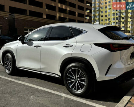 Белый Лексус НХ, объемом двигателя 2.49 л и пробегом 8 тыс. км за 68700 $, фото 6 на Automoto.ua