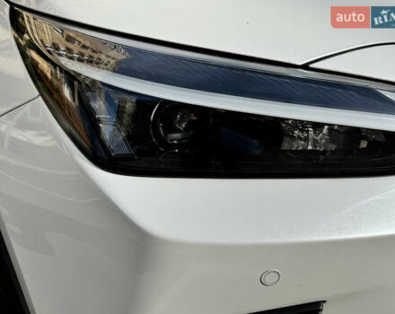 Белый Лексус НХ, объемом двигателя 2.49 л и пробегом 8 тыс. км за 68700 $, фото 12 на Automoto.ua