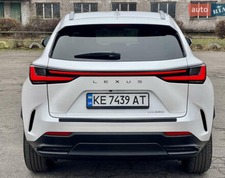 Білий Лексус НХ, об'ємом двигуна 2.49 л та пробігом 14 тис. км за 39900 $, фото 3 на Automoto.ua