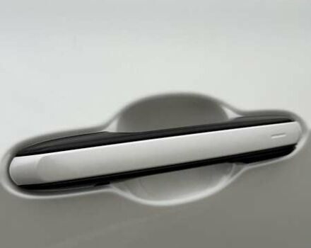 Белый Лексус НХ, объемом двигателя 2.49 л и пробегом 54 тыс. км за 56000 $, фото 28 на Automoto.ua