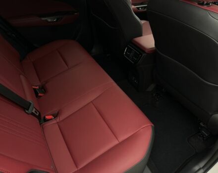 Білий Лексус НХ, об'ємом двигуна 2.5 л та пробігом 14 тис. км за 39900 $, фото 8 на Automoto.ua