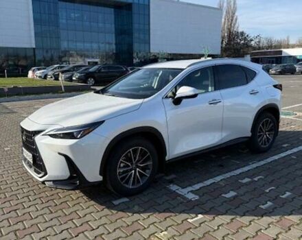 Белый Лексус НХ, объемом двигателя 2.49 л и пробегом 5 тыс. км за 60500 $, фото 1 на Automoto.ua