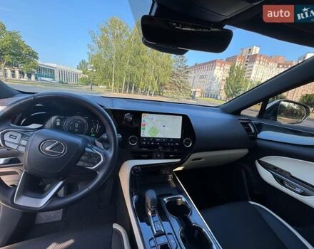 Белый Лексус НХ, объемом двигателя 2.5 л и пробегом 15 тыс. км за 52500 $, фото 20 на Automoto.ua