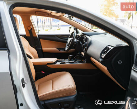 Лексус НХ 2024 у Дніпро (Дніпропетровську) на Automoto.ua Білий Лексус НХ, об'ємом двигуна 2.49 л та пробігом 14 тис. км за 57300 $, фото 21 на Automoto.ua