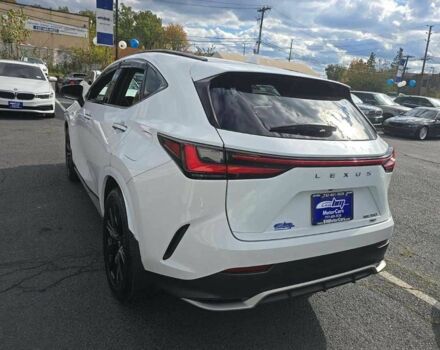 Белый Лексус НХ, объемом двигателя 0 л и пробегом 42 тыс. км за 48000 $, фото 2 на Automoto.ua