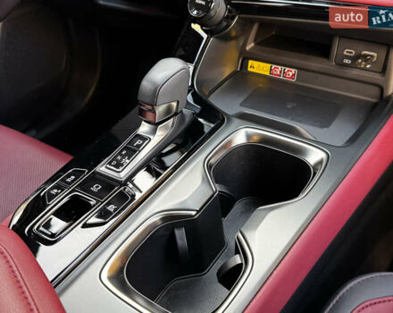 Белый Лексус НХ, объемом двигателя 2.49 л и пробегом 8 тыс. км за 68700 $, фото 80 на Automoto.ua