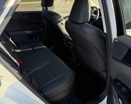 Белый Лексус НХ, объемом двигателя 2.49 л и пробегом 5 тыс. км за 60500 $, фото 6 на Automoto.ua