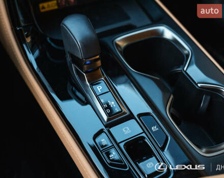 Лексус НХ 2024 у Дніпро (Дніпропетровську) на Automoto.ua Білий Лексус НХ, об'ємом двигуна 2.49 л та пробігом 14 тис. км за 57300 $, фото 26 на Automoto.ua