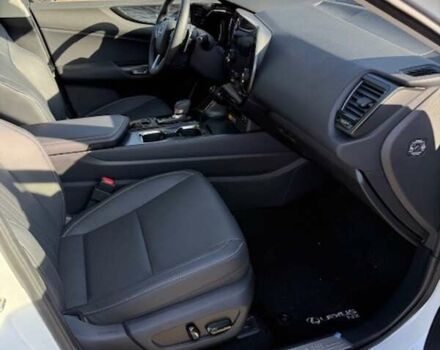 Белый Лексус НХ, объемом двигателя 2.49 л и пробегом 5 тыс. км за 60500 $, фото 7 на Automoto.ua